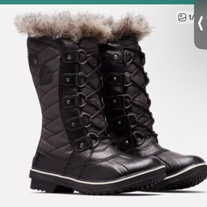 Sorel Women's Tofino II Black Winter Boots